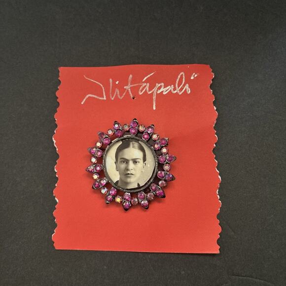 Retro Frida Kahlo Purple Pink Vintage Bronze Harlequin Filigree Round Brooch Pin - Picture 3 of 3